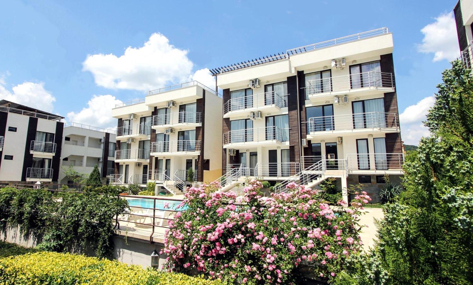 New Line Village Apartments Сонячний Берег Екстер'єр фото