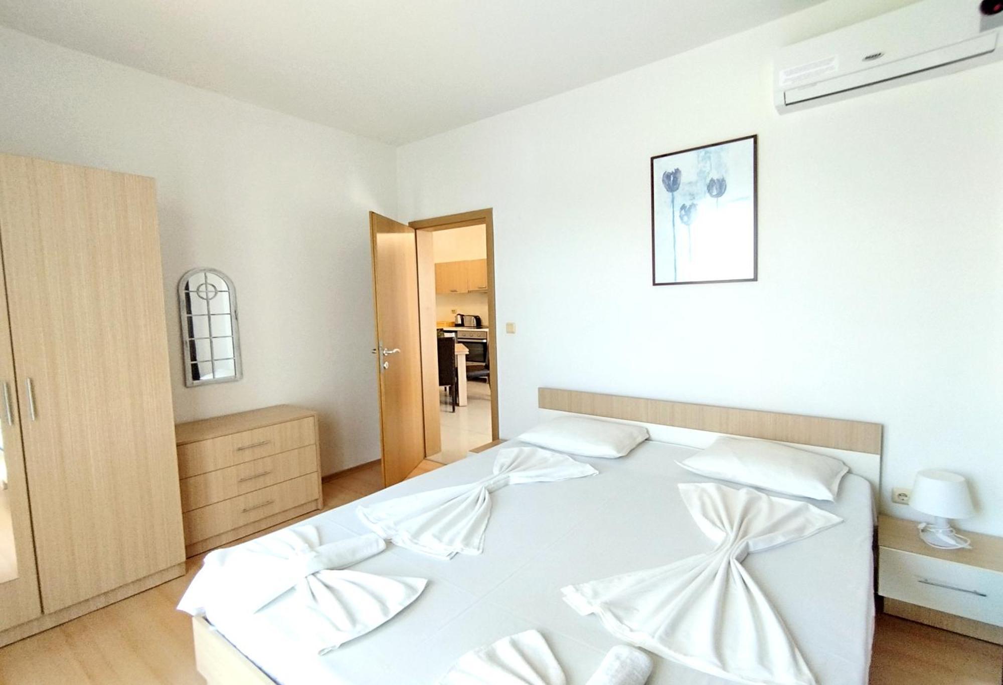 New Line Village Apartments Сонячний Берег Екстер'єр фото