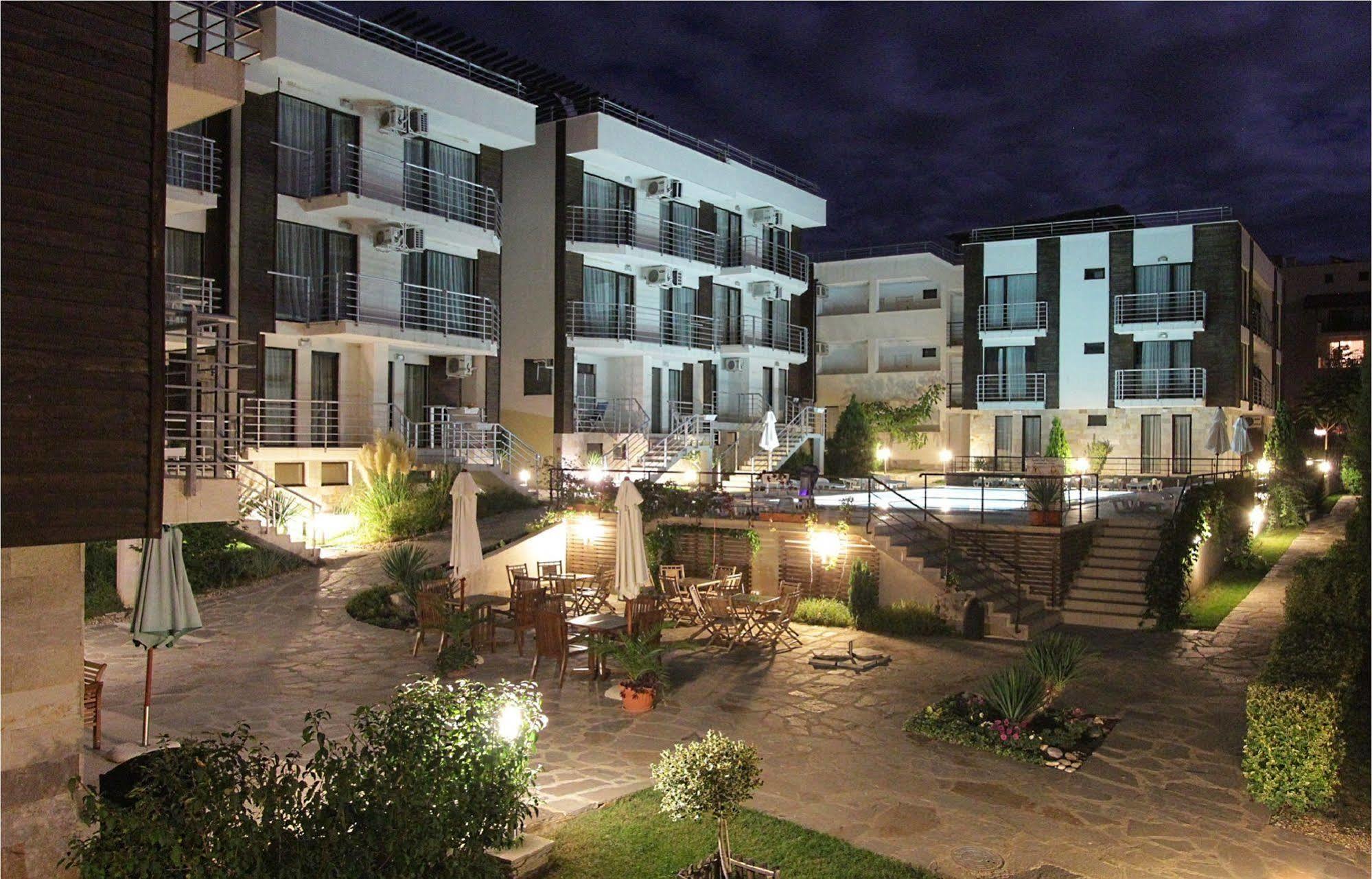 New Line Village Apartments Сонячний Берег Екстер'єр фото