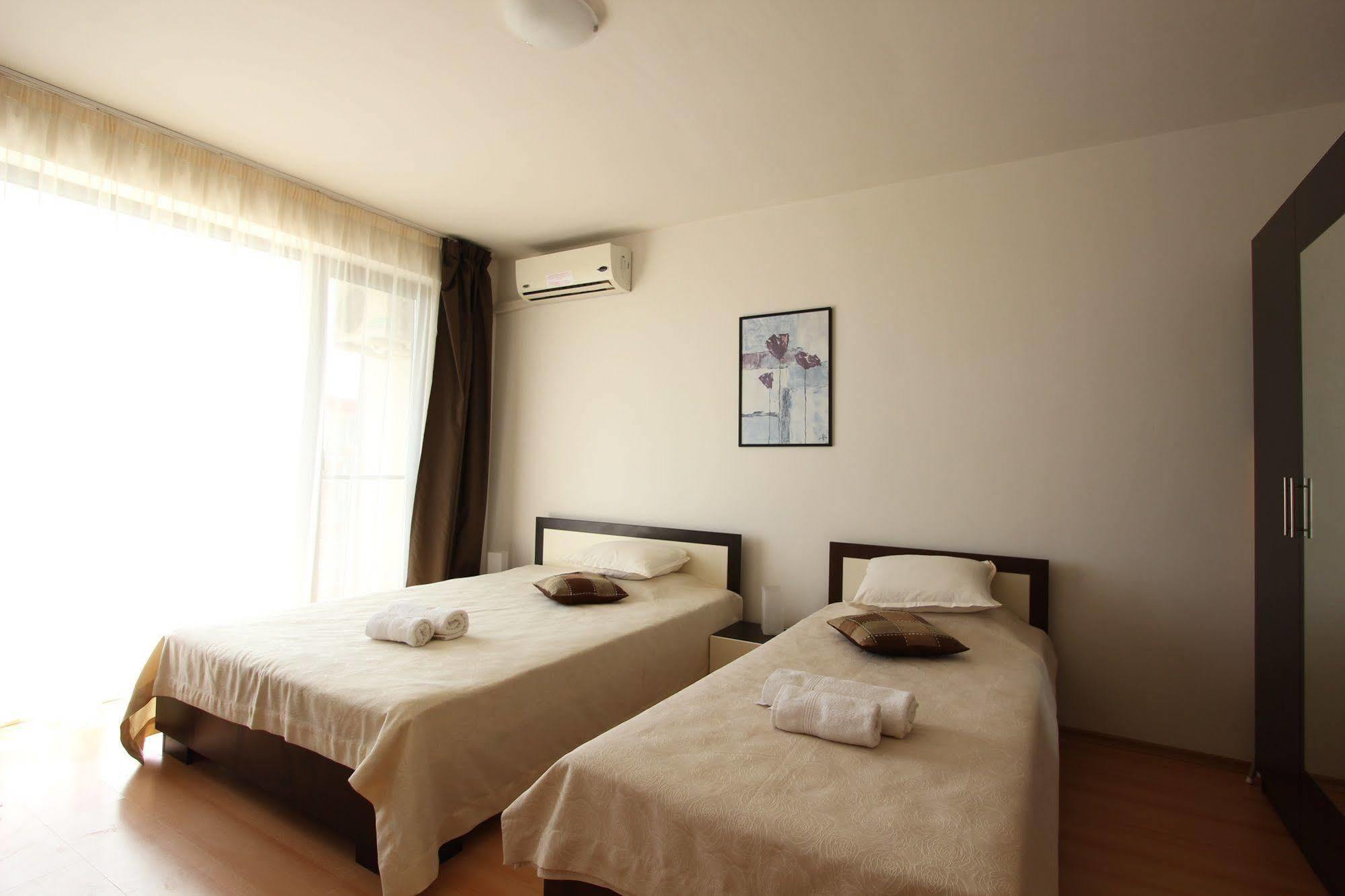 New Line Village Apartments Сонячний Берег Екстер'єр фото