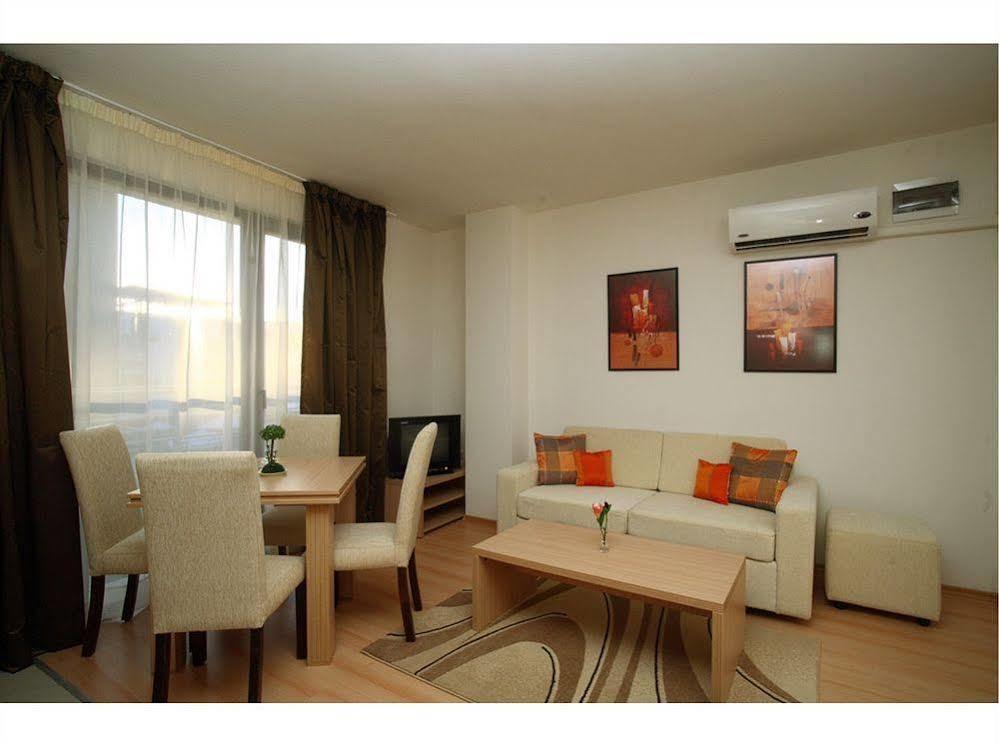New Line Village Apartments Сонячний Берег Екстер'єр фото