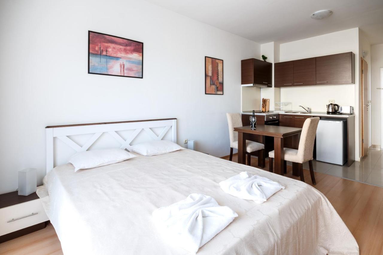 New Line Village Apartments Сонячний Берег Екстер'єр фото
