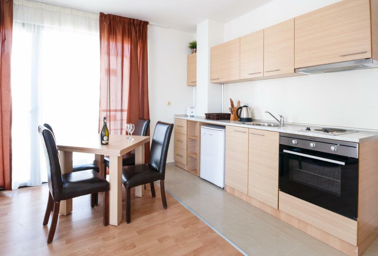 New Line Village Apartments Сонячний Берег Екстер'єр фото