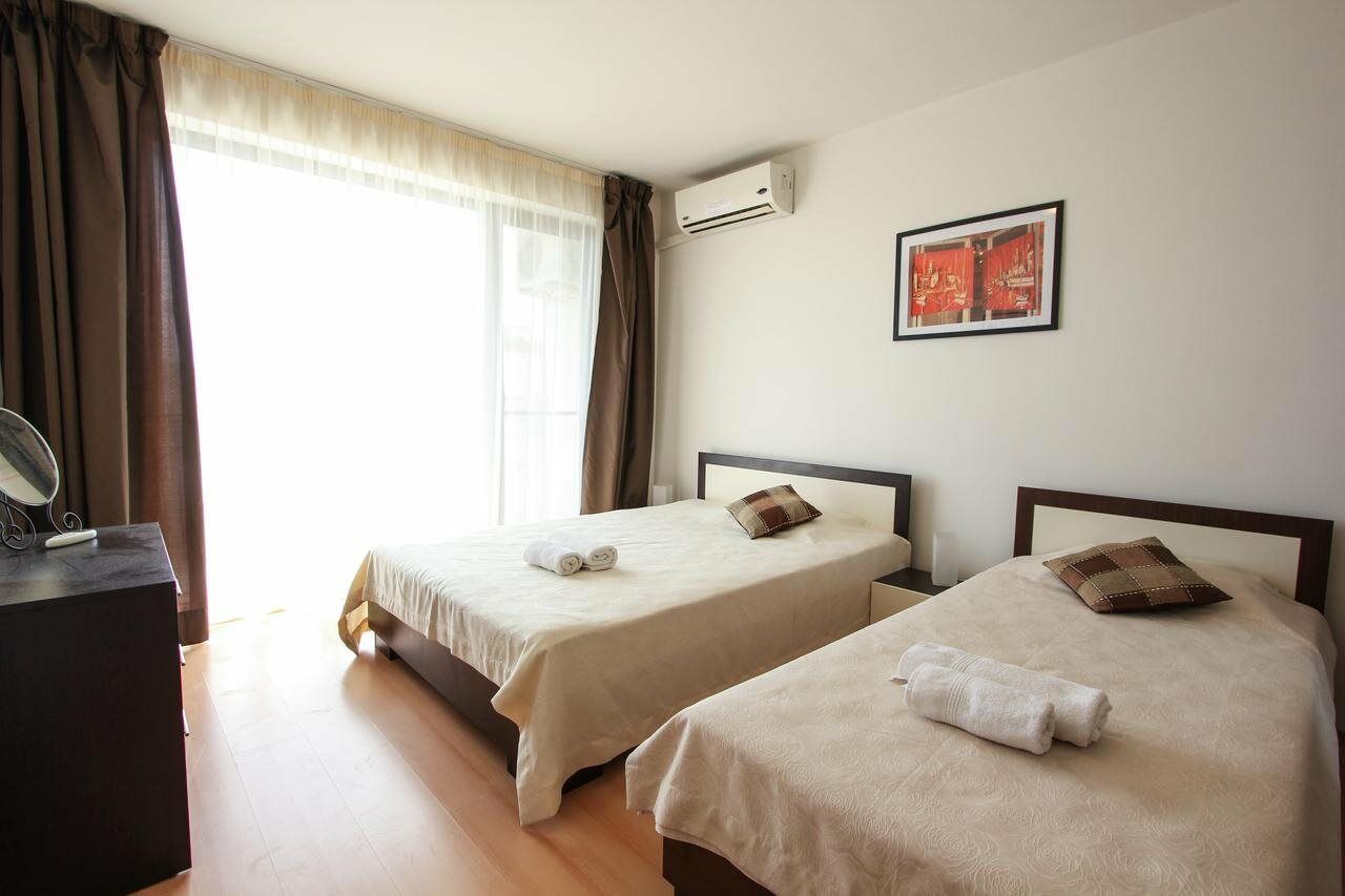 New Line Village Apartments Сонячний Берег Екстер'єр фото